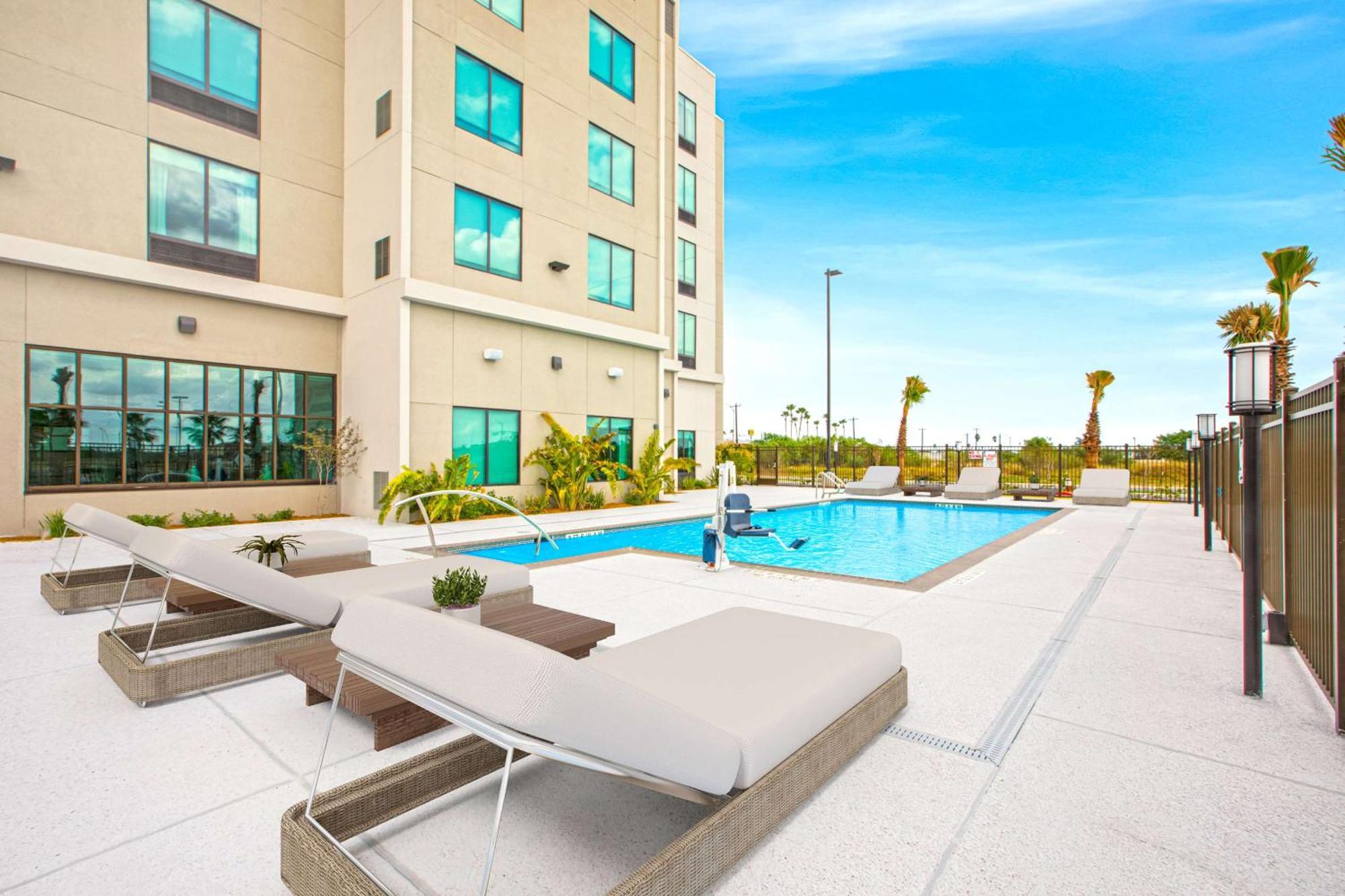 Hilton Garden Inn Harlingen Convention Center, Tx Exterior photo